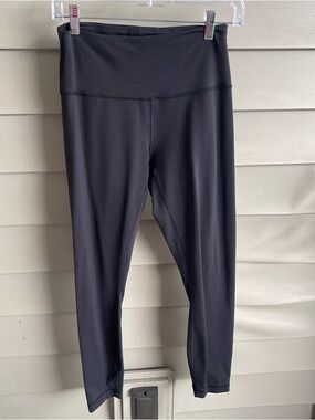 Lululemon Wunder Train 26” High-Rise Black Everlux Women's Leggings  Size 8